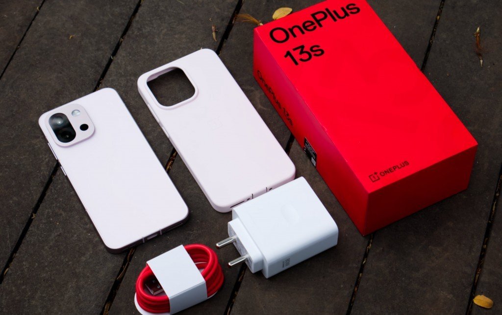 OnePlus 13s